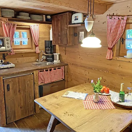 Bayerisches Refugium Mit Sauna 펜션 티트모닝